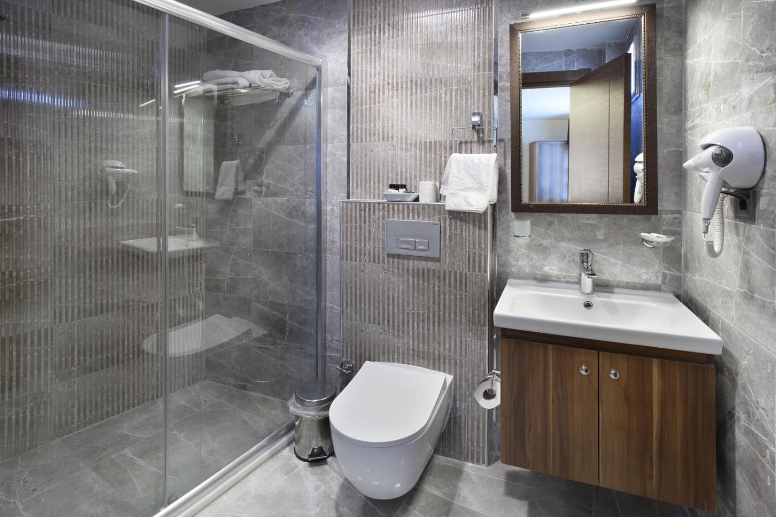 Adana Taskoeprue Hotel المظهر الخارجي الصورة
