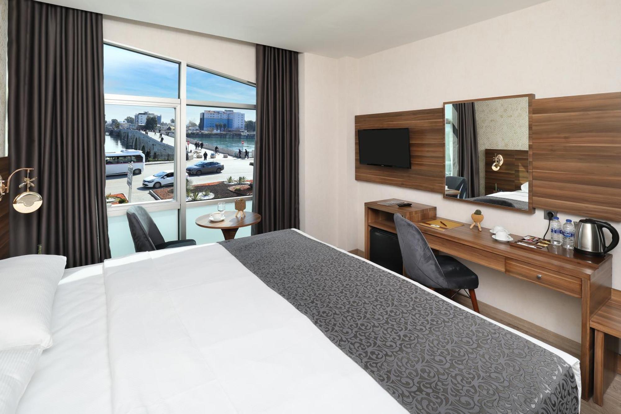 Adana Taskoeprue Hotel المظهر الخارجي الصورة